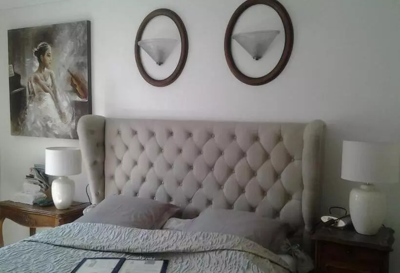 ベッドアンドブレックファースト La Pastourelle Chambre D Hôtes
