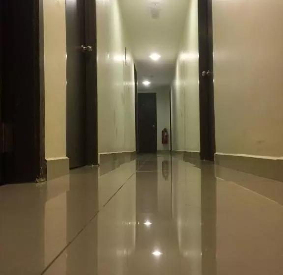 ホテル Desa House