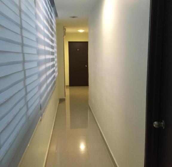 Отель Desa House