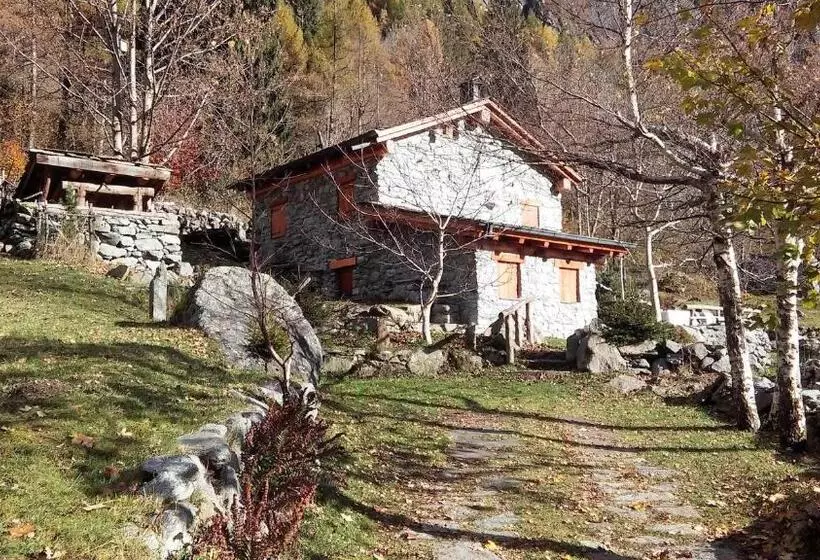 Hotelli Ristorante Sasso Remenno