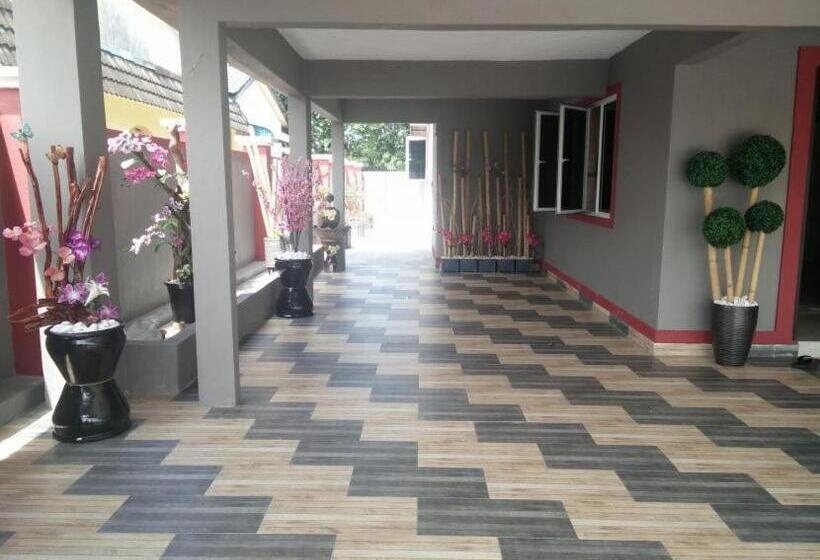 בית מלון כפרי Weng Kong Homestay