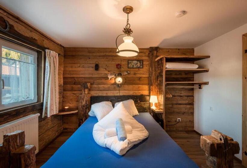 펜션 Alpenhostel Das Besenhaus