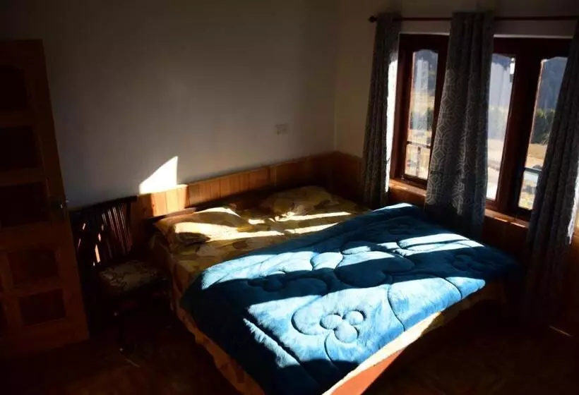 ペンション Meenansh Home Rajgundha
