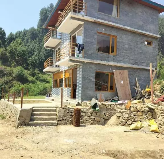 ペンション Meenansh Home Rajgundha