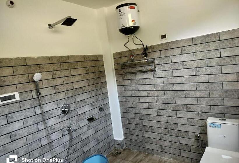 פנסיון Meenansh Home Rajgundha