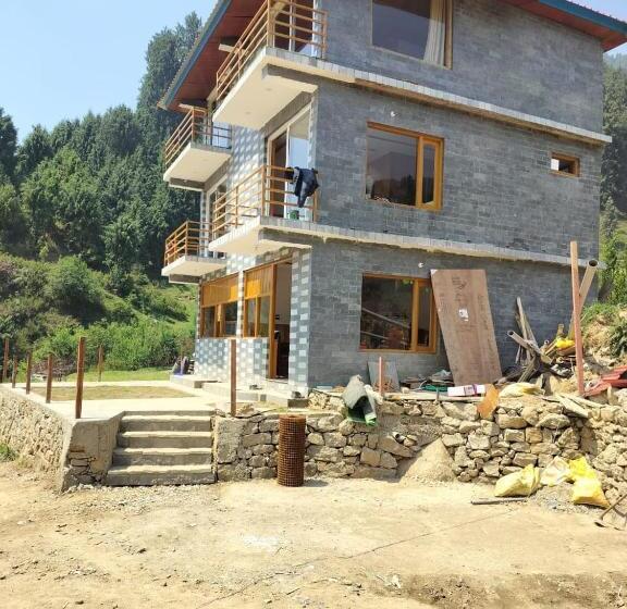 פנסיון Meenansh Home Rajgundha