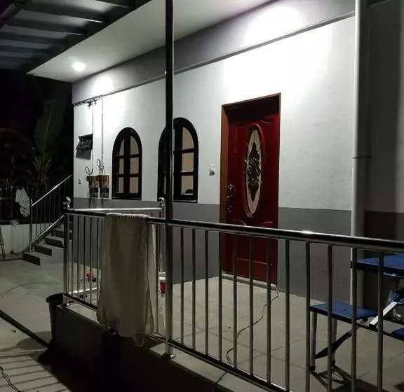 Majatalo Mri Residence   Homestay In Sg Buloh With Swimming Pool   No Pork&alcohol Allowed