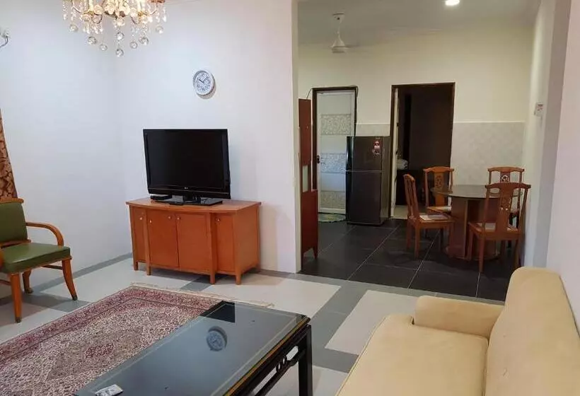 Majatalo Mri Residence   Homestay In Sg Buloh With Swimming Pool   No Pork&alcohol Allowed