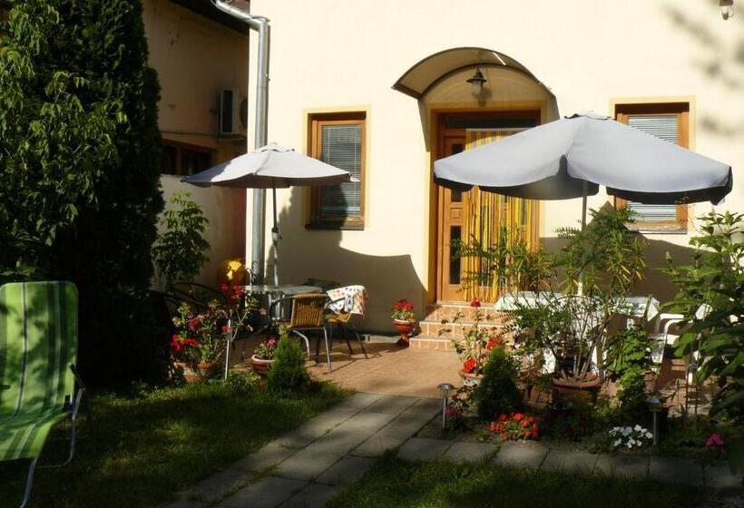 بنسيون Penzion Rose