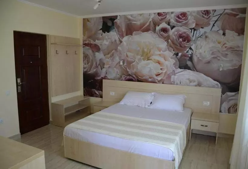پانسیون Vila Pacific