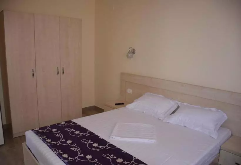 پانسیون Vila Pacific