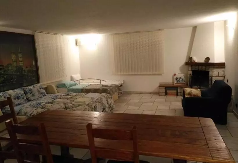 Majatalo Villa Althea