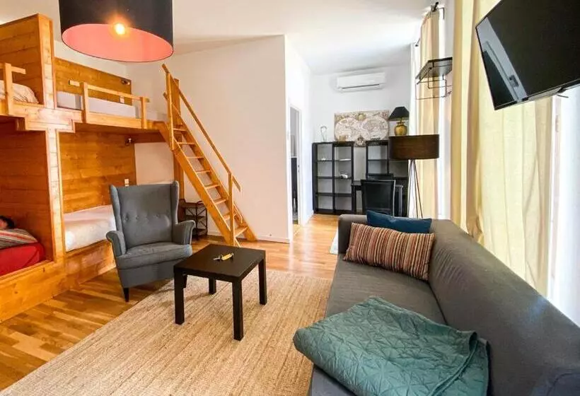 Skindles Guesthouse