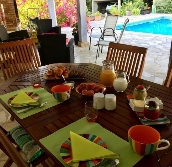 مبيت وإفطار Chambres D Hotes Saint Alexandre La Rouvière