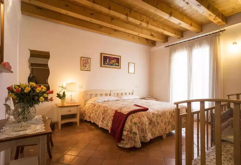 ホテル Agriturismo Il Follo