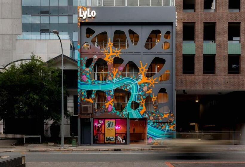 Отель Lylo Brisbane