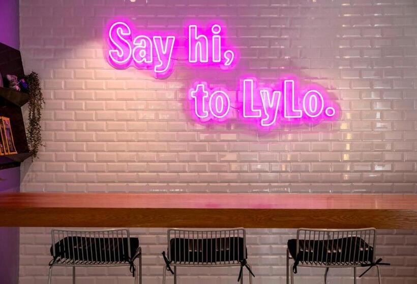 Отель Lylo Brisbane