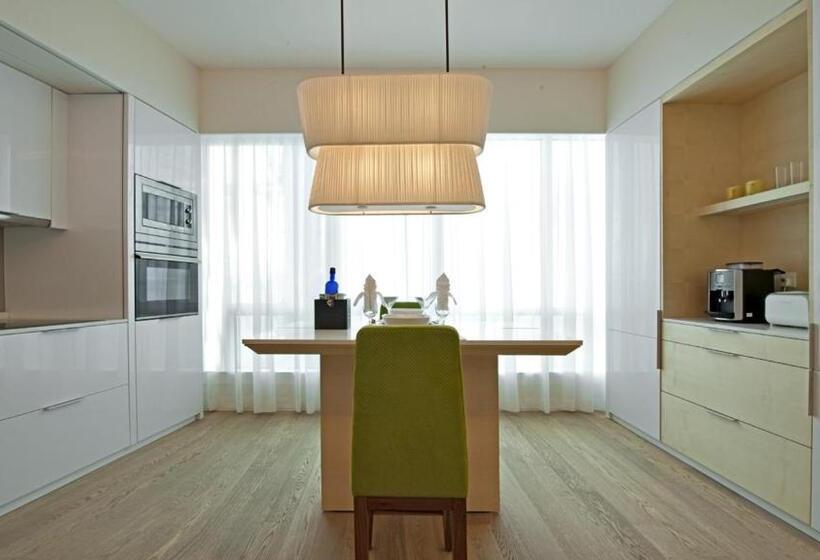 Lanson Place Bukit Ceylon