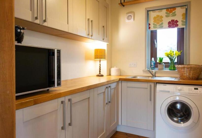 Курорт Middlewick Holiday Cottages