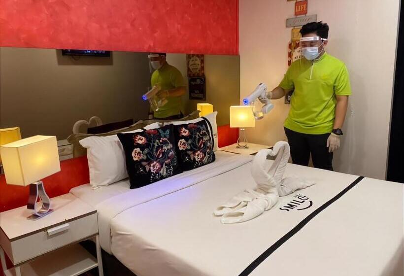 Smile Hotel Selayang Point