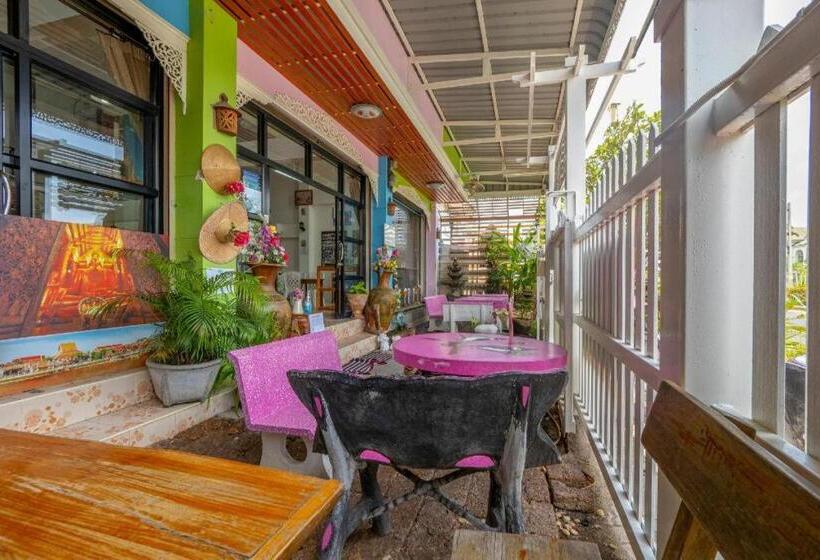 Общежитие Bann One Love