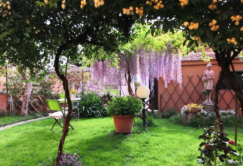 تختخواب و صبحانه Al Giardino Di Alice