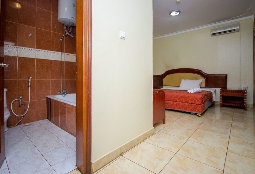 Hotel Emerald