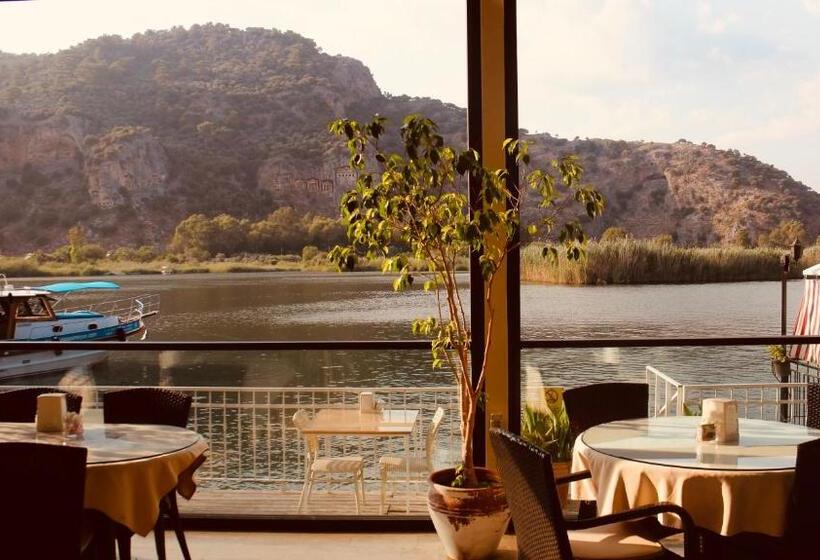 ホテル Arp Dalyan