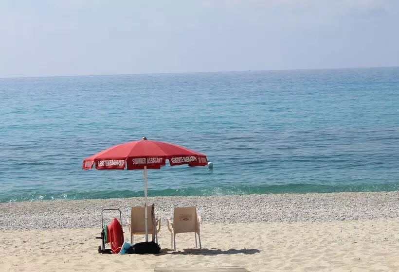 هتل Bv Kalafiorita Resort