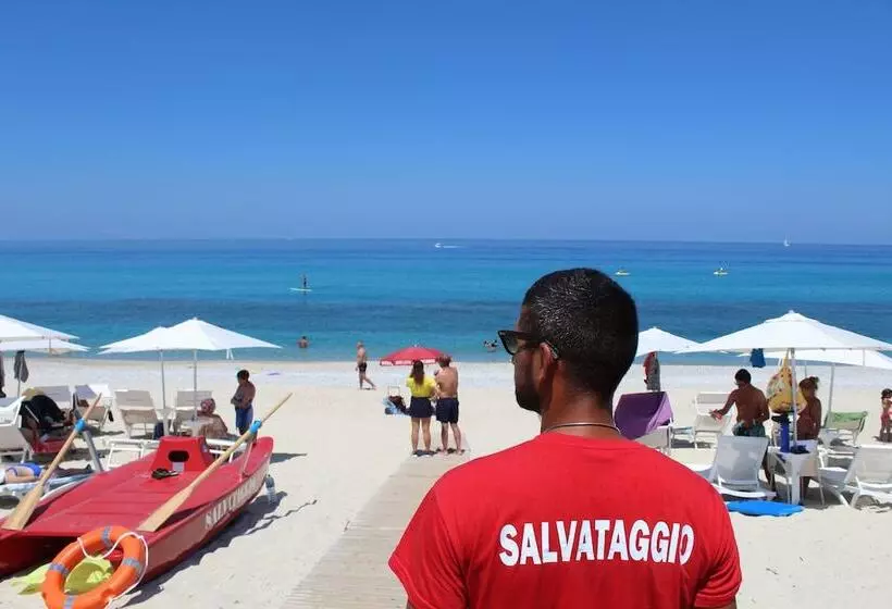 هتل Bv Kalafiorita Resort