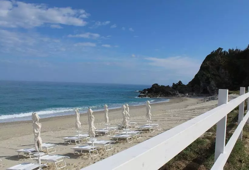 هتل Bv Kalafiorita Resort
