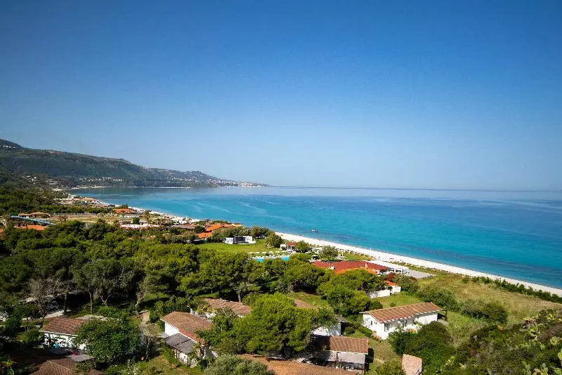 هتل Bv Kalafiorita Resort