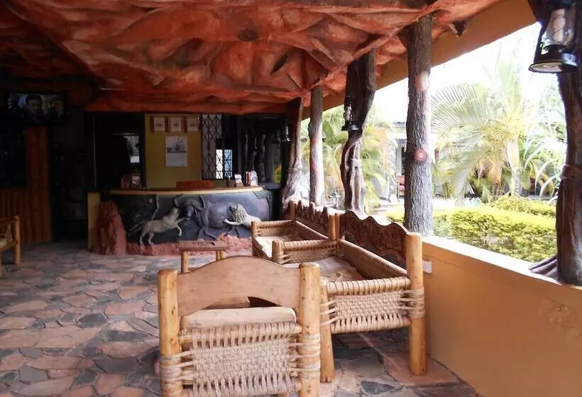 هتل Chel And Vade Cottages