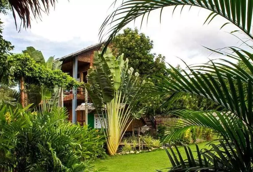 هتل Chill Out Guesthouse