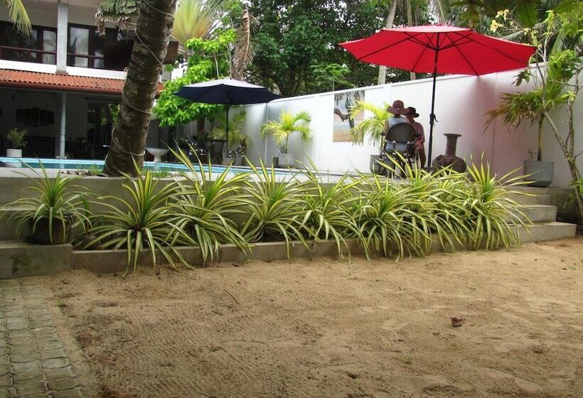 호텔 Mother's Place Nimala