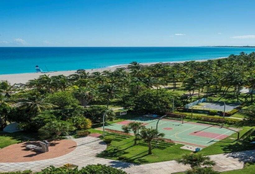 ホテル Puntarena Playa Caleta