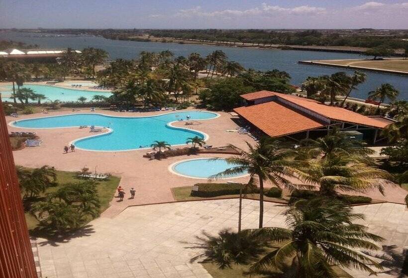 ホテル Puntarena Playa Caleta