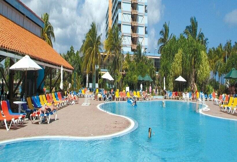 ホテル Puntarena Playa Caleta