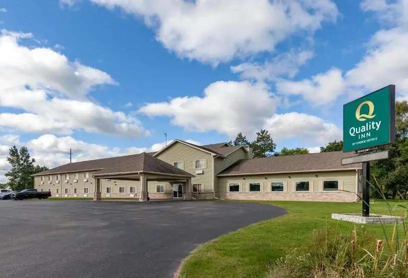 Hotelli Quality Inn Redgranite