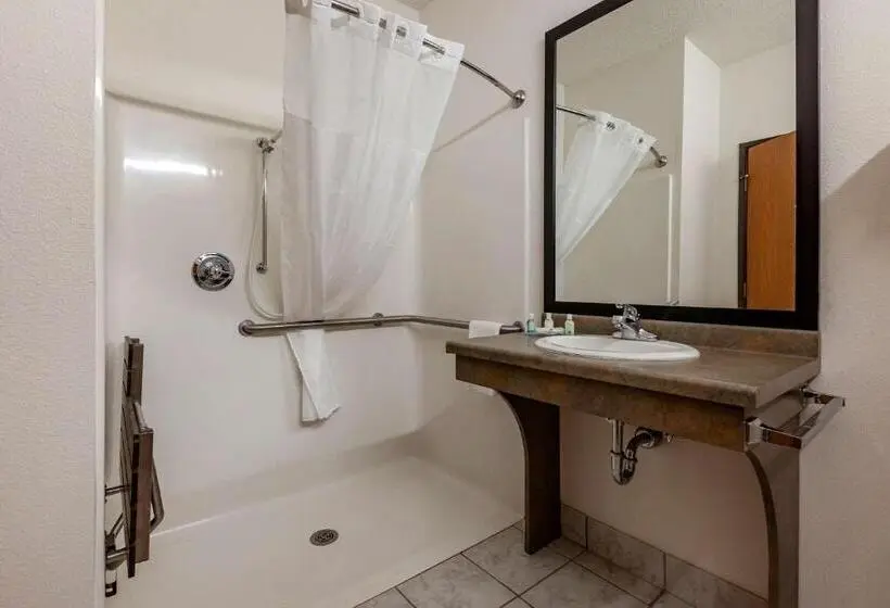 Hotelli Quality Inn Redgranite