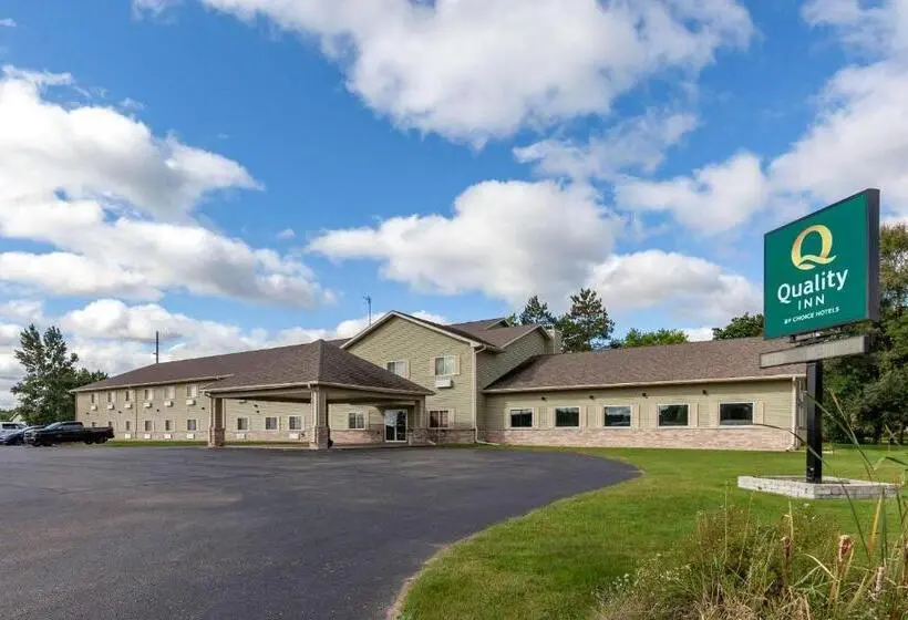 Hotelli Quality Inn Redgranite