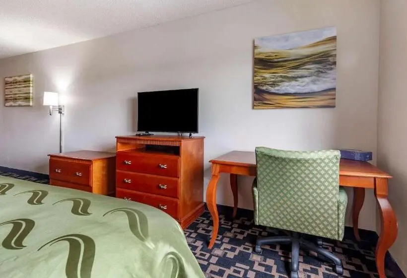 Hotelli Quality Inn Redgranite