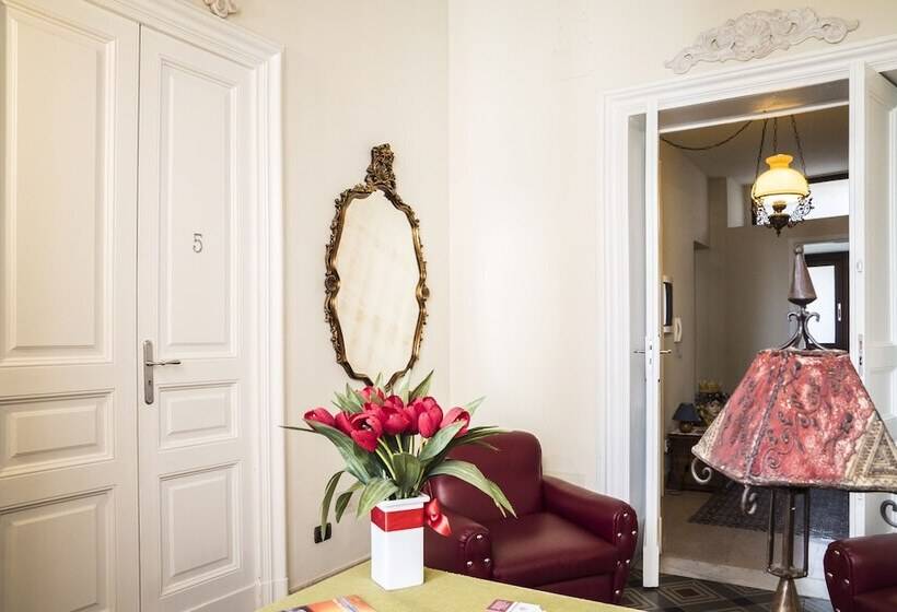 هتل Rossocorallo B&b