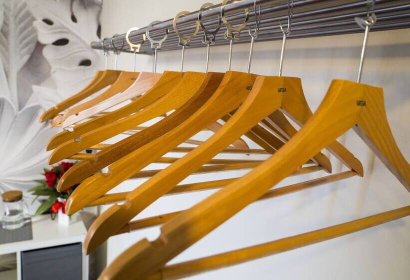 هتل Rossocorallo B&b