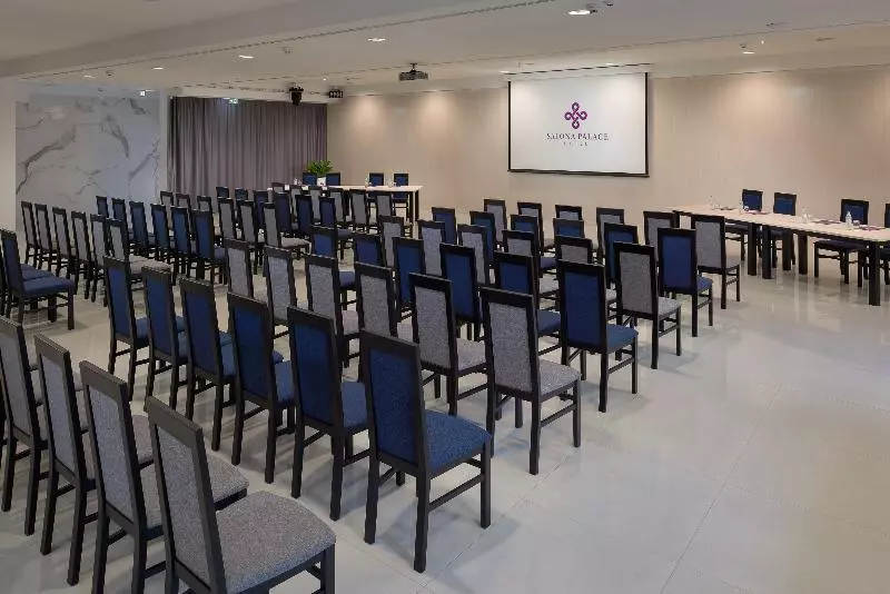 Hotel Salona Palace