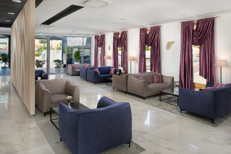 בית מלון כפרי Salona Palace