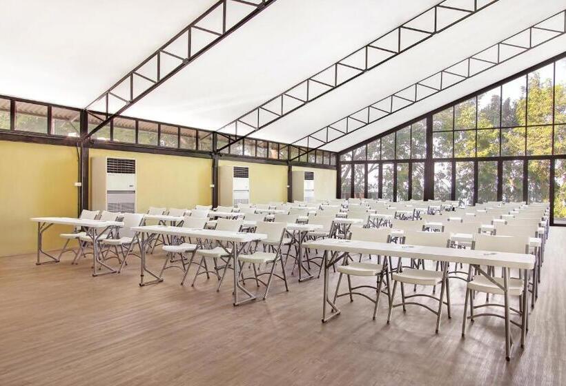 فندق Samed Hideaway Resort