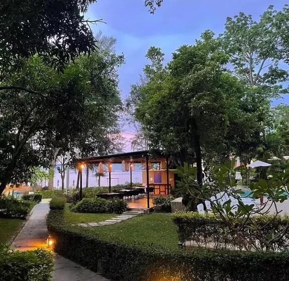 ホテル Samed Hideaway Resort