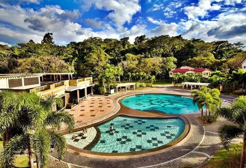 Hotelli Subic Holiday Villas