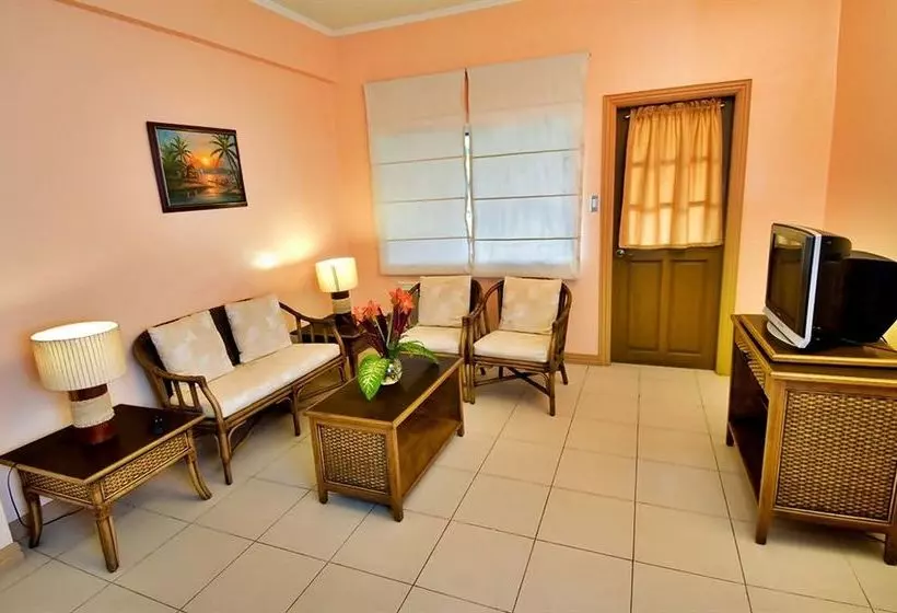 Hotelli Subic Holiday Villas